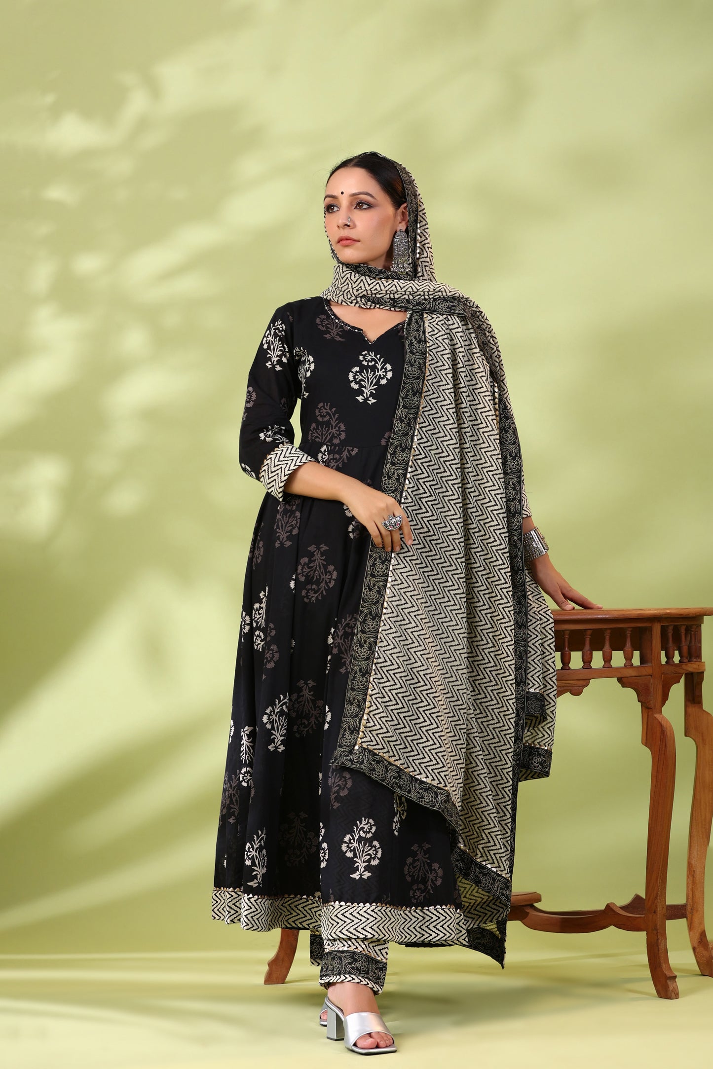 Shah Kala Anarkali Bottom Dupatta Set with Lining