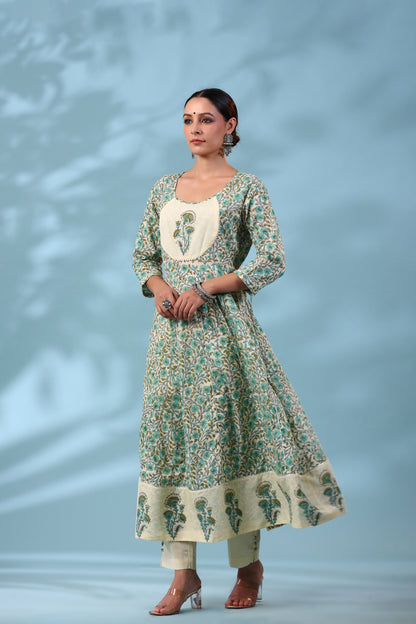 Bageecha Anarkali set