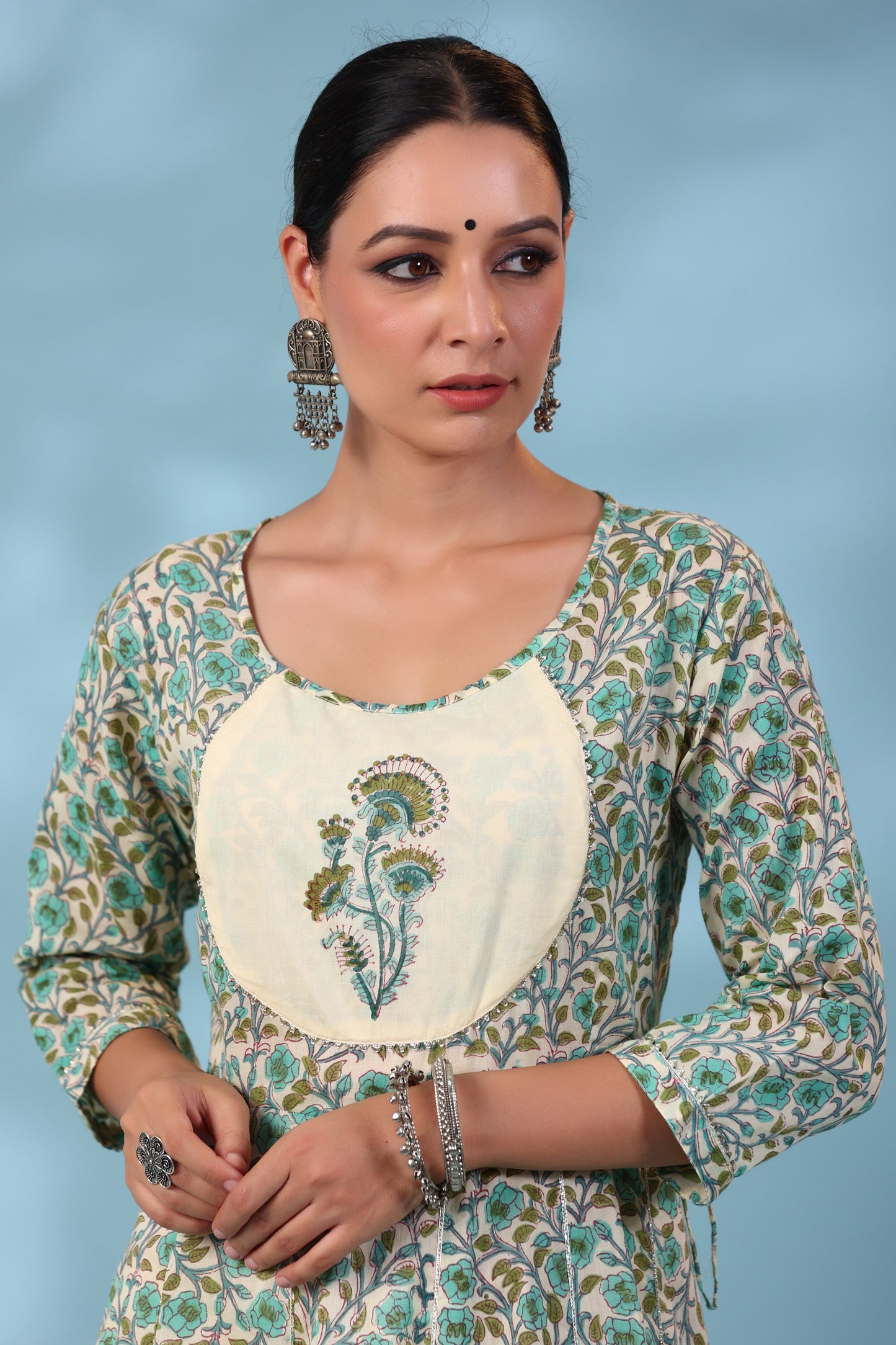 Bageecha Anarkali set